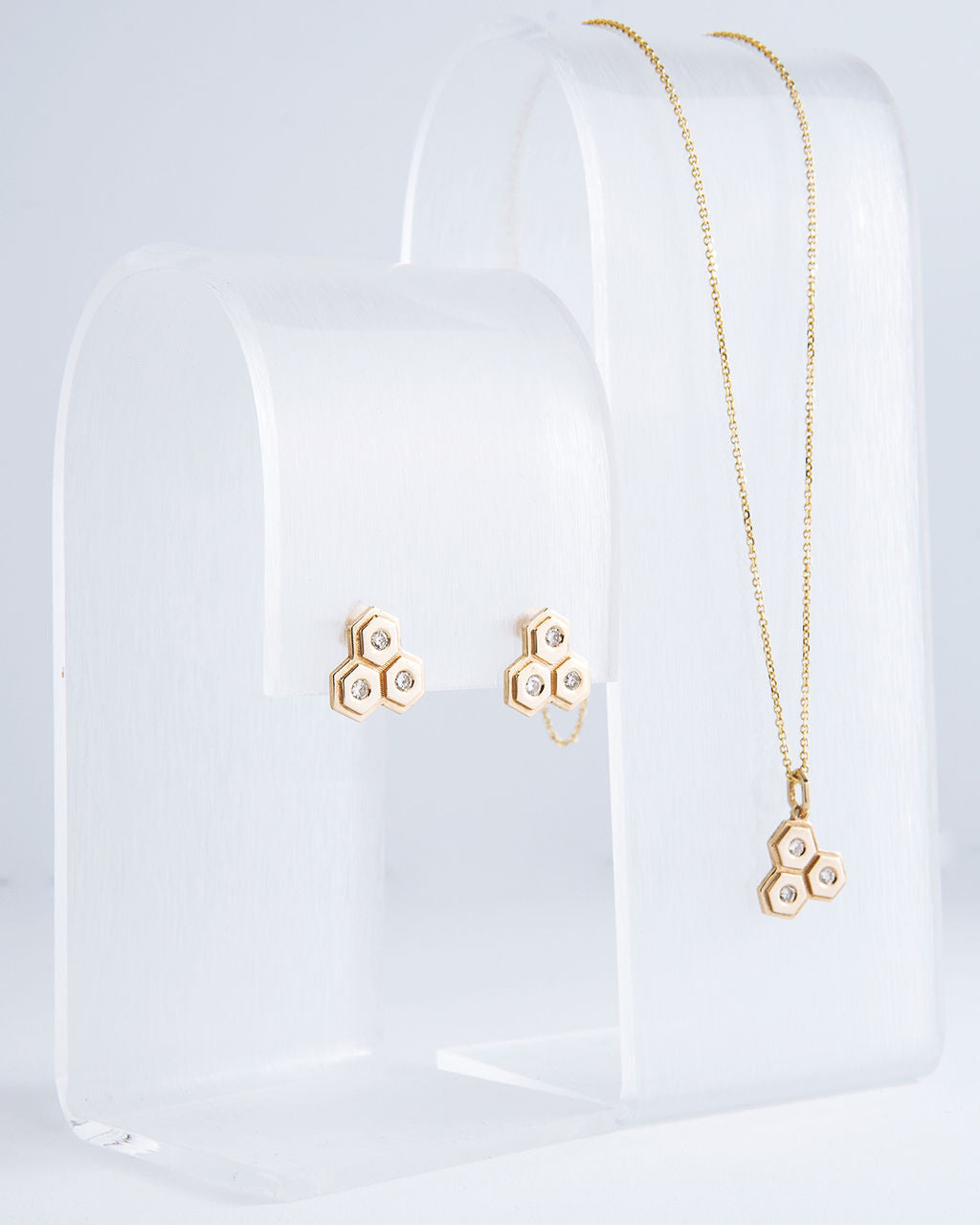 Colmena Diamond Studs